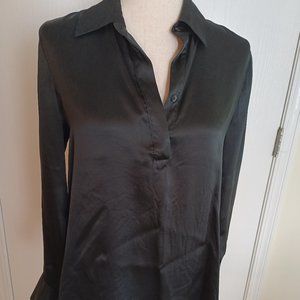 Liz Lange 100% silk blouse